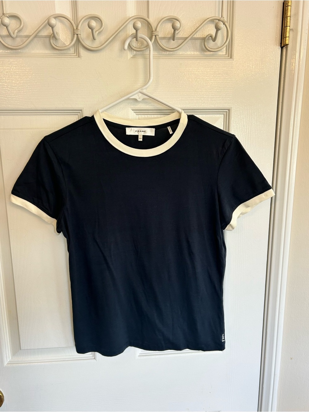 Frame Denim The Ringer Classic Navy Baby Tee with White Contrast Trim Size S - Picture 5 of 8